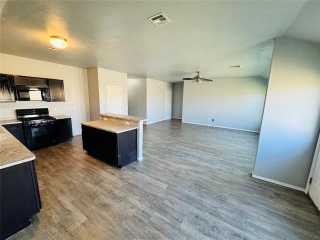 1529 Peridot Lane, Noble, OK 73068