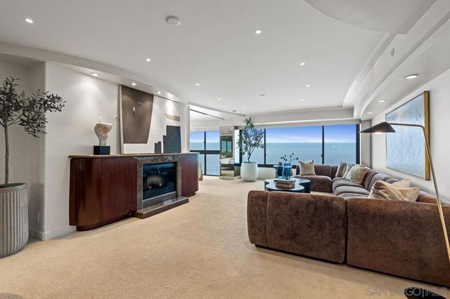 939 Coast Blvd 15E, La Jolla, CA 92037