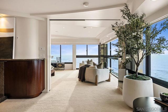 939 Coast Blvd 15E, La Jolla, CA 92037