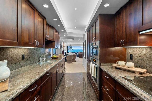 939 Coast Blvd 15E, La Jolla, CA 92037