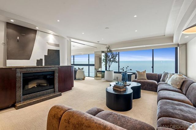 939 Coast Blvd 15E, La Jolla, CA 92037