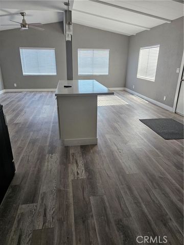 530 W DEVONSHIRE 72, Hemet, CA 92543