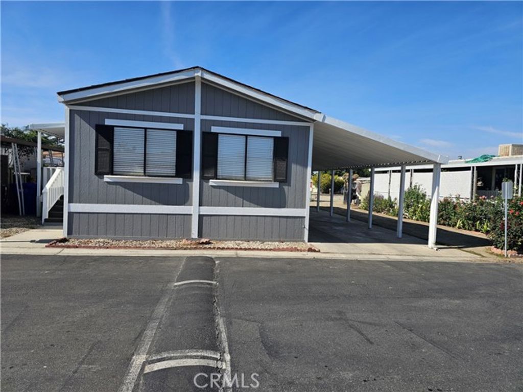 530 W DEVONSHIRE 72, Hemet, CA 92543