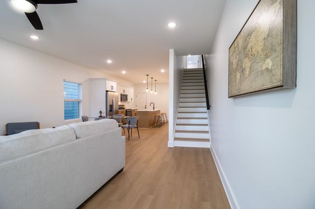 4026 University Ave B, Old Hickory, TN 37138