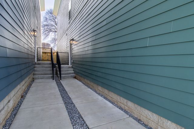 4026 University Ave B, Old Hickory, TN 37138