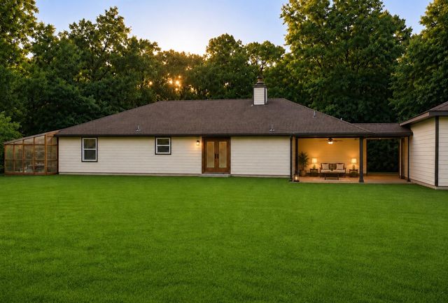 124 County Road 3185, Cleveland, TX 77327