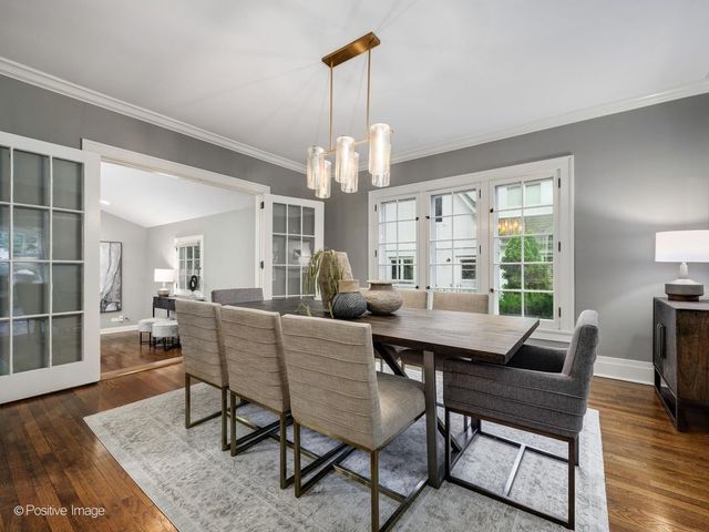 789 N Park Boulevard, Glen Ellyn, IL 60137