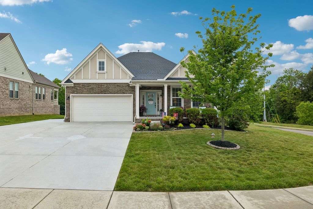 2000 Hedgelawn Dr, Lebanon, TN 37090