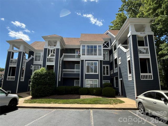726 Southwest Drive, Davidson, NC 28036