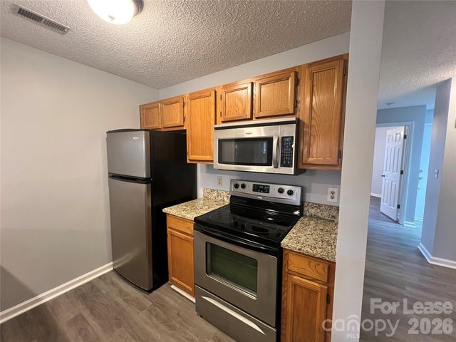 726 Southwest Drive, Davidson, NC 28036
