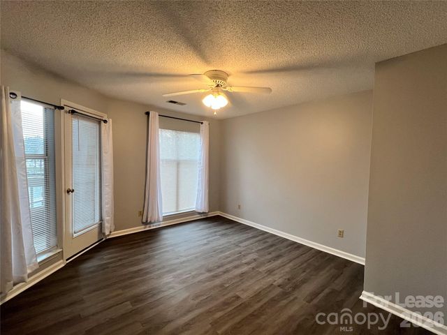 726 Southwest Drive, Davidson, NC 28036