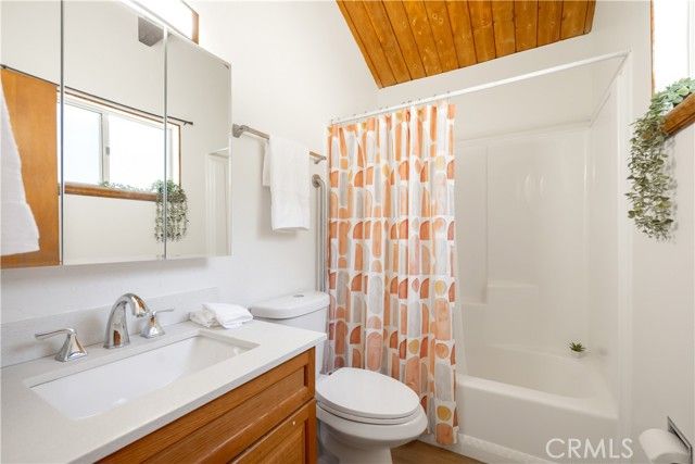 2395 Hunsaker, Running Springs, CA 92382