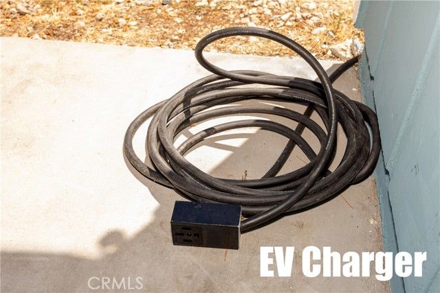 2395 Hunsaker, Running Springs, CA 92382