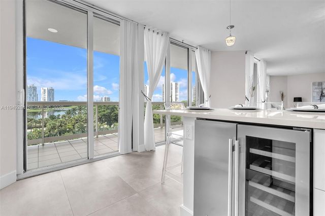 20191 E Country Club DR 601, Aventura, FL 33180