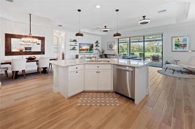 5834 BRANDON RUN, Lakewood Ranch, FL 34211