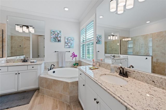 5834 BRANDON RUN, Lakewood Ranch, FL 34211