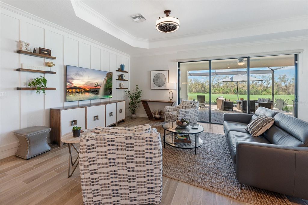 Image 11 of property listing at 5834 BRANDON RUN, Lakewood Ranch, FL 34211