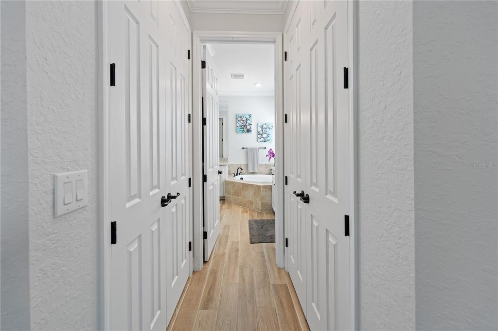 Image 25 of property listing at 5834 BRANDON RUN, Lakewood Ranch, FL 34211