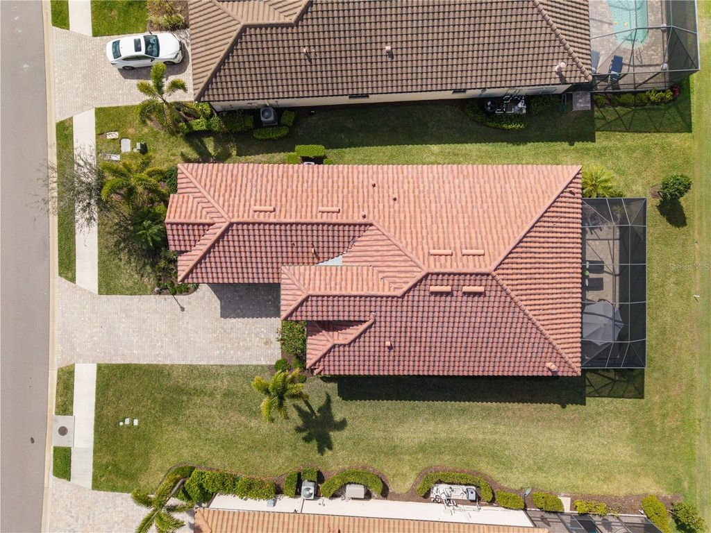 Image 47 of property listing at 5834 BRANDON RUN, Lakewood Ranch, FL 34211