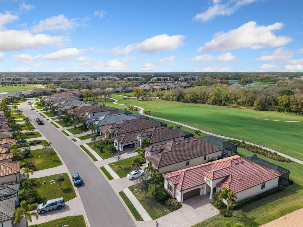 Image 49 of property listing at 5834 BRANDON RUN, Lakewood Ranch, FL 34211