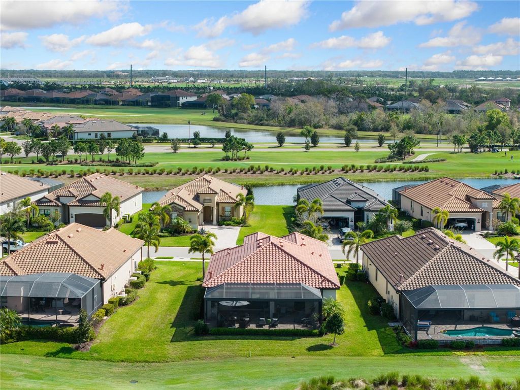 Image 52 of property listing at 5834 BRANDON RUN, Lakewood Ranch, FL 34211