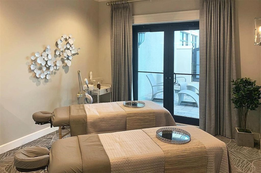 Image 95 of property listing at 5834 BRANDON RUN, Lakewood Ranch, FL 34211