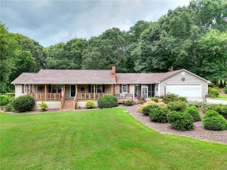 3079 Meadow Trail, Loganville, GA 30052