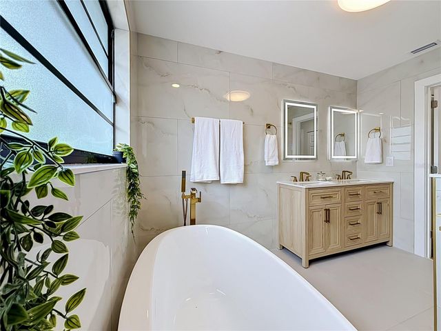 3 OCTAVIA WAY, Safety Harbor, FL 34695