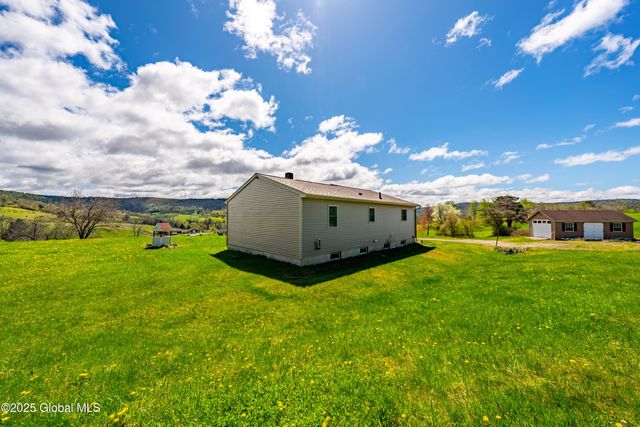 20 Yager Road, Hoosick, NY 12090