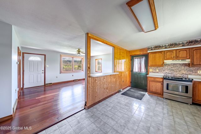 20 Yager Road, Hoosick, NY 12090