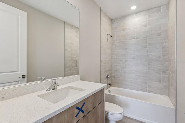 2316 E CONCORD STREET 8, Orlando, FL 32803