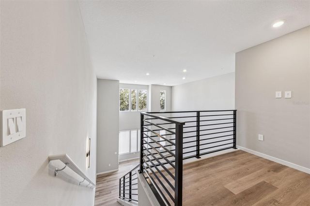 2316 E CONCORD STREET 8, Orlando, FL 32803