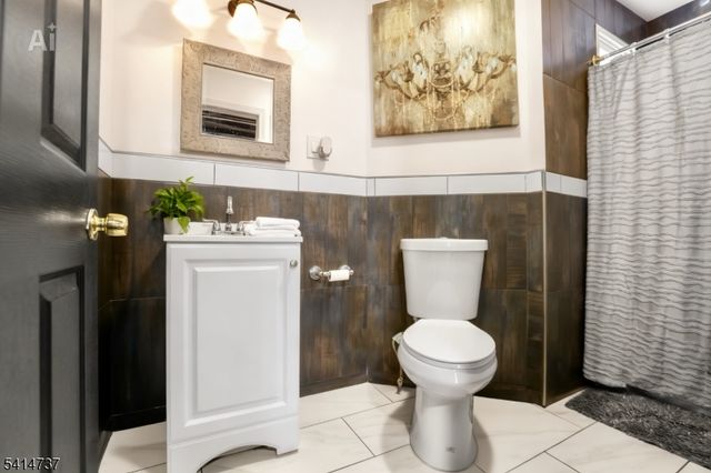 129 Greenwood Ave, East Orange City, NJ 07017