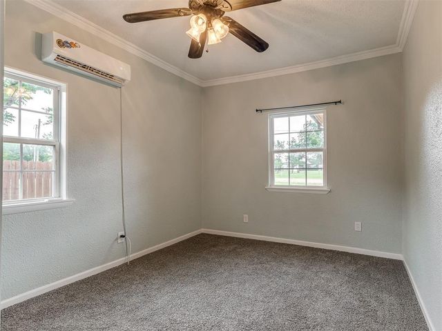106 4th Street, Wellston, OK 74881