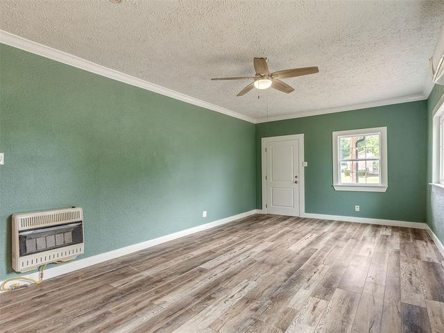 106 4th Street, Wellston, OK 74881