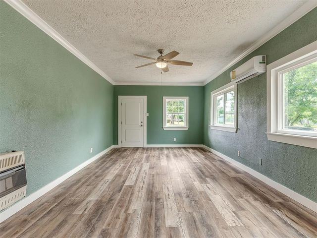 106 4th Street, Wellston, OK 74881