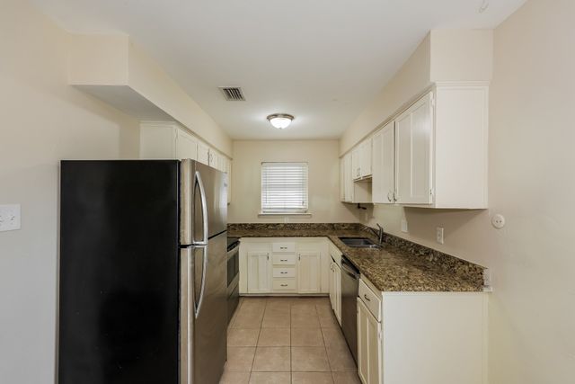 422 Paldao Drive, Mesquite, TX 75149