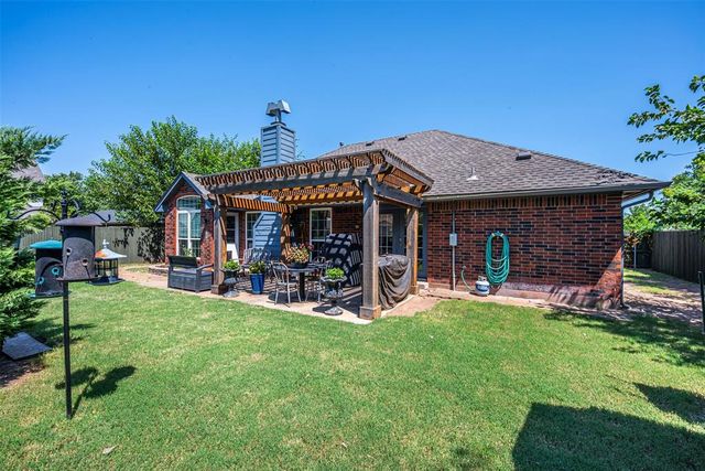 300 Ramsey Court, Norman, OK 73072