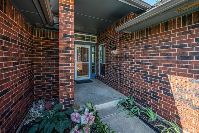 300 Ramsey Court, Norman, OK 73072