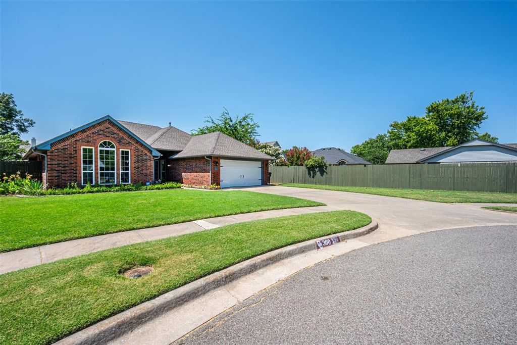 300 Ramsey Court, Norman, OK 73072