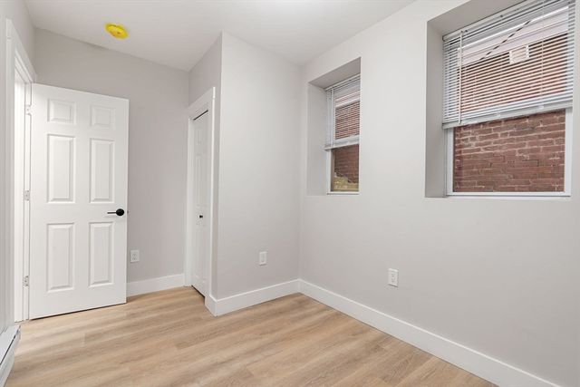 17 M St G, Boston, MA 02127