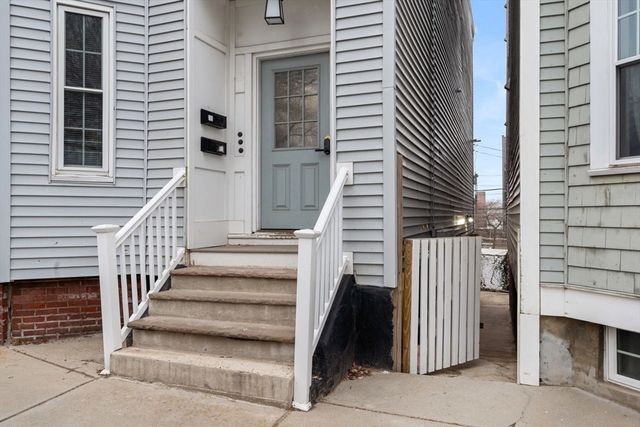 17 M St G, Boston, MA 02127