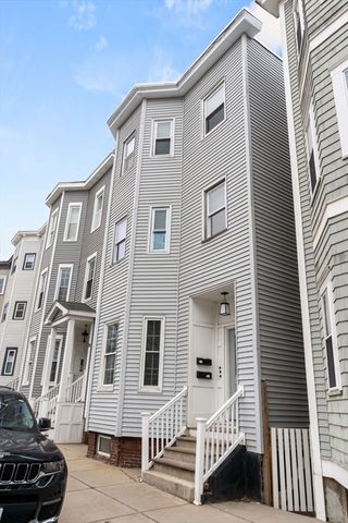 17 M St G, Boston, MA 02127