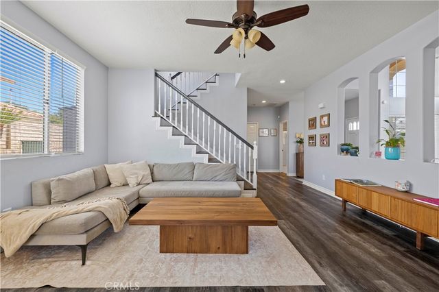 28345 Nicholas, Saugus, CA 91350