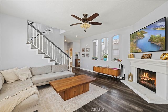 28345 Nicholas, Saugus, CA 91350
