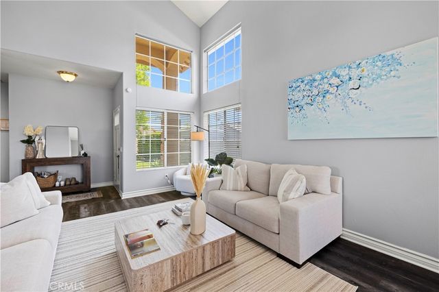 28345 Nicholas, Saugus, CA 91350