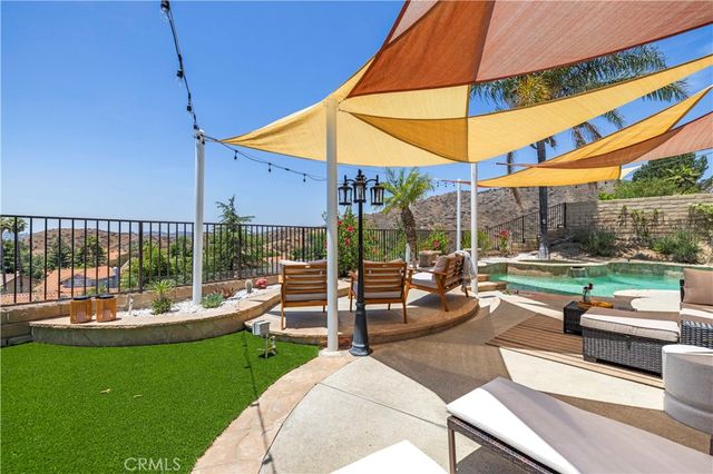 28345 Nicholas, Saugus, CA 91350