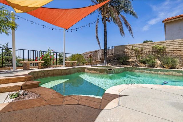 28345 Nicholas, Saugus, CA 91350