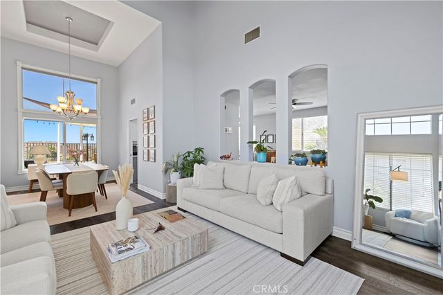 28345 Nicholas, Saugus, CA 91350