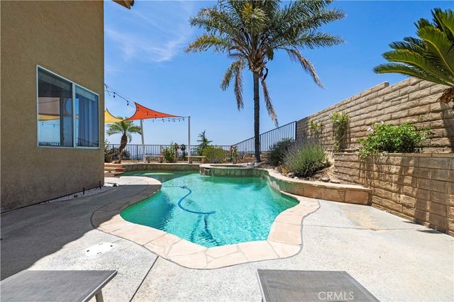 28345 Nicholas, Saugus, CA 91350